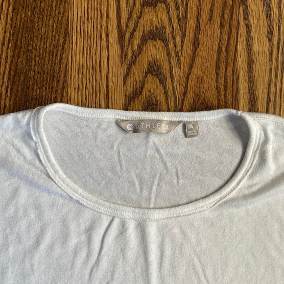 White Athleta rounded hem long sleeve shirt, size S. Great condition some pill - Picture 2 of 11